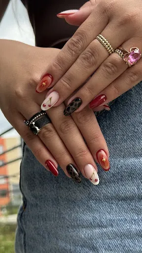 Bee Beauty Julia Pasiecznik